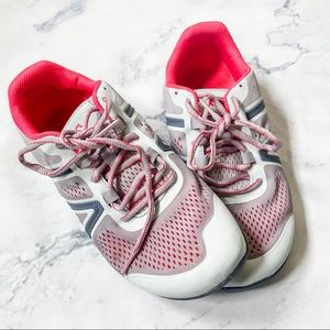 Xero Shoes - HFS - Size 9.5 in Silver Blush Color